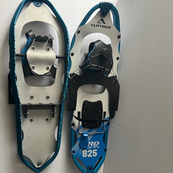 825 UNISEX Snowshoe Kit - Picture 12 of 12